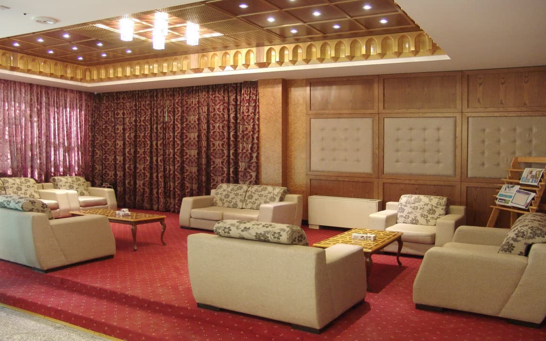   لابی هتل صادقیه